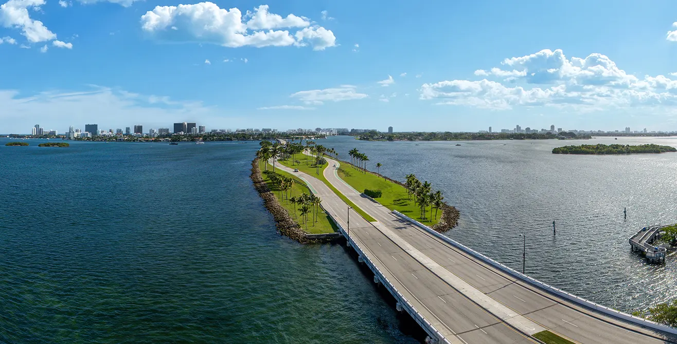 Solana Bay Miami - View East