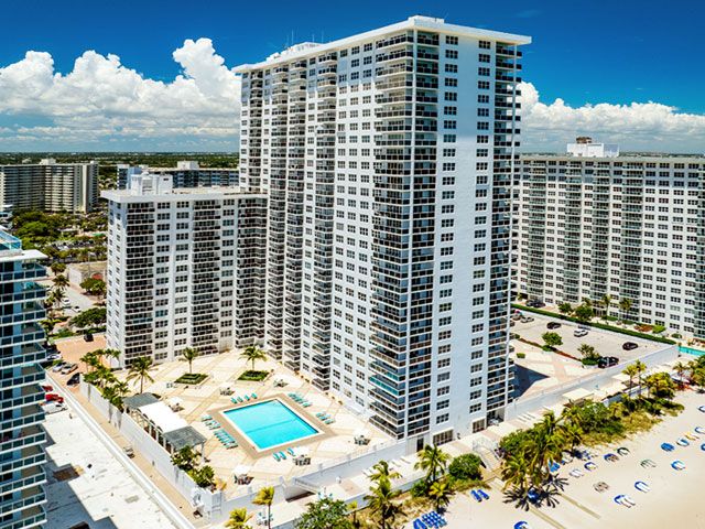 Playa del Sol apartments for sale and rent