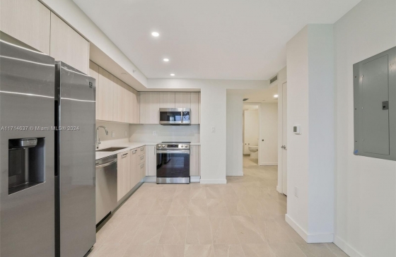 Flamingo South Beach Condo For Rent, 1500 Bay Rd, Apartment #n-0307 