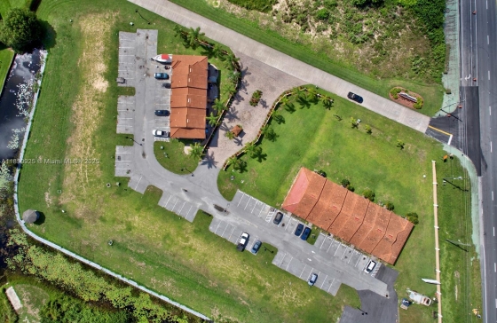 2105 S Us 27 Highway S #