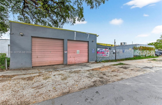 5832  Washington St #