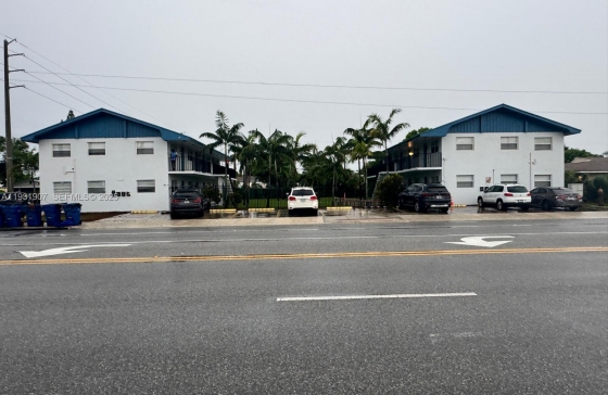 215 W Blue Heron Blvd #