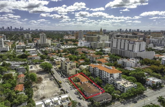 330 -  Madeira Ave #