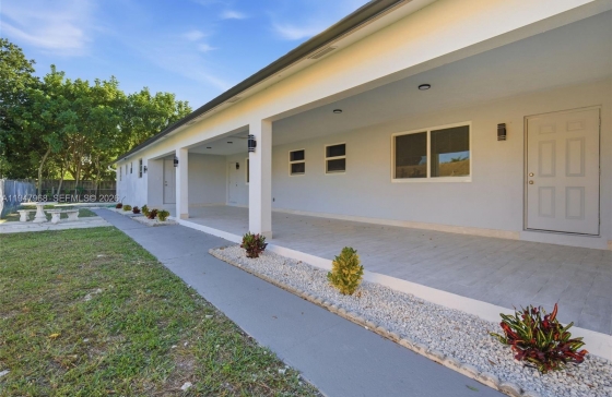 2440  Hayes St # 1-5 #